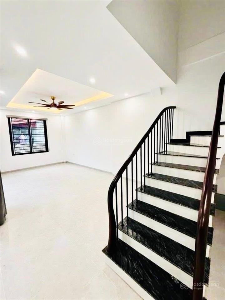 Bán nhà xây mới phố bồ đề  ngay hồ lâm du  62m2 x 4t, full nt  8,5 tỷ ctl  0961 206 ***
