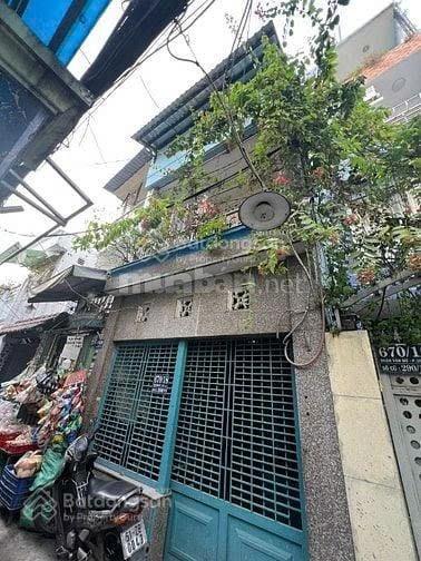Nhà hẻm 670 đoàn văn bơ, quận 4 cũ, 50m ra mt, sổ hồng chuẩn