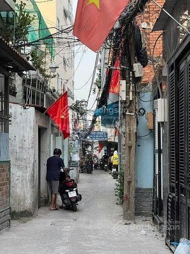 Nhà hẻm 670 đoàn văn bơ, quận 4 cũ, 50m ra mt, sổ hồng chuẩn