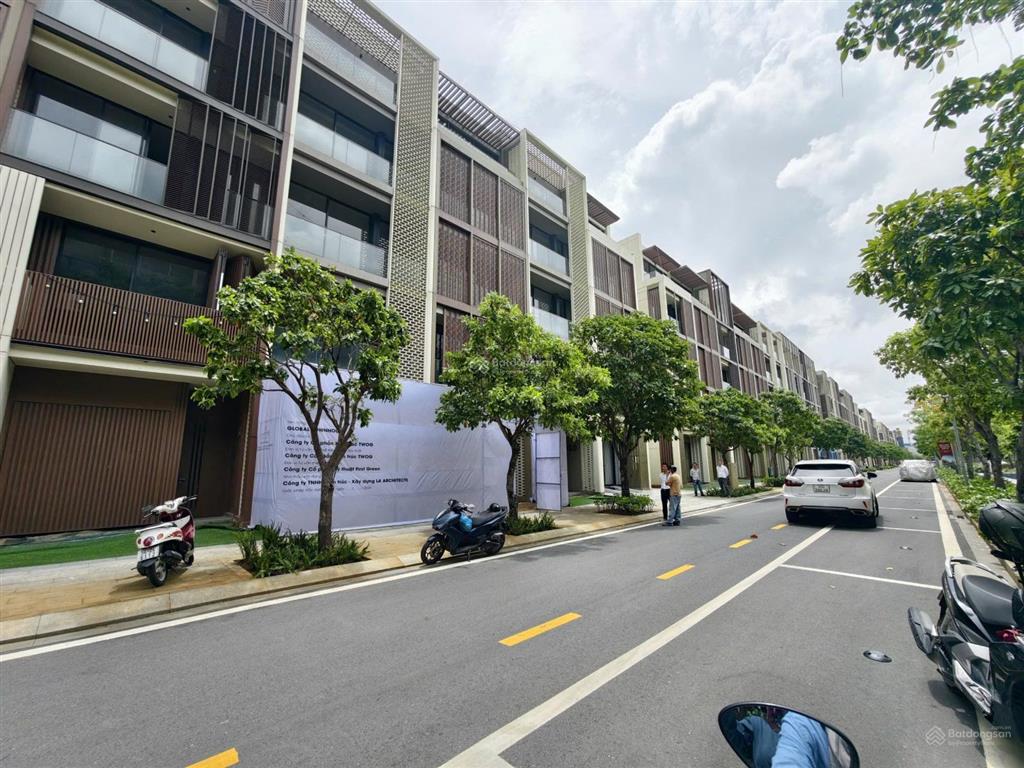 Cho thuê nguyên căn nhà phố the global city 5 tầng 25tr/tháng