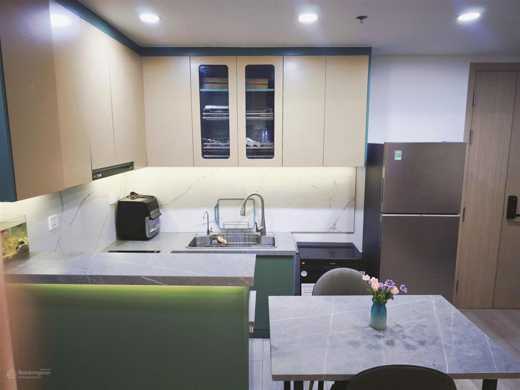 Lỗ gần 1tỷ  2pn lumiere boulevard view nội khu giá 4.4tỷ  full nội thất sẵn sổ