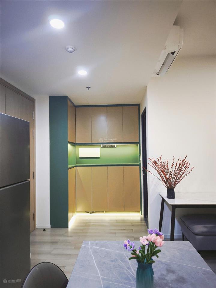 Lỗ gần 1tỷ  2pn lumiere boulevard view nội khu giá 4.4tỷ  full nội thất sẵn sổ