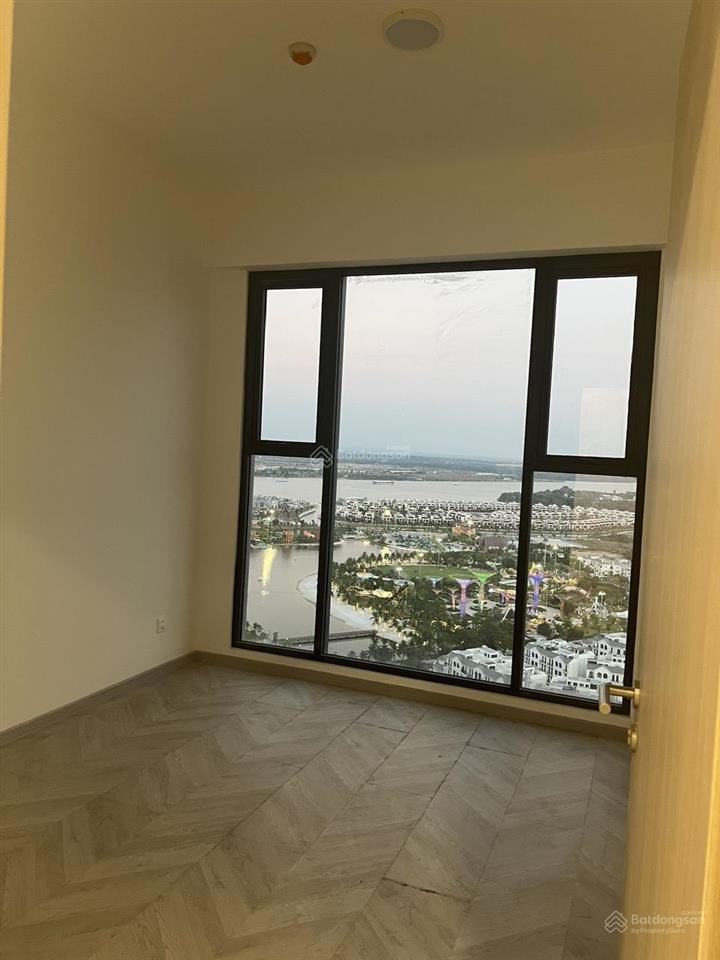 2pn căn góc masteri centre point view công viên 36ha  5 tỷ sẵn sổ không vay  nhà mới 100%