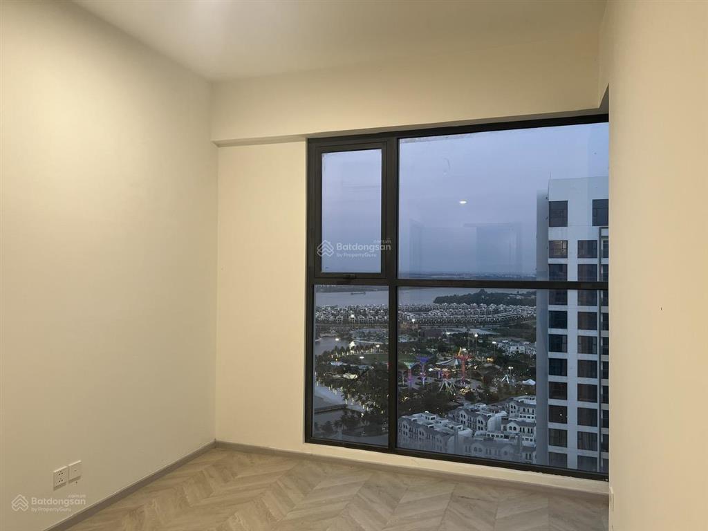 Hiếm! 2pn 5 tỷ căn góc view trực diện công viên 36ha masteri centre point  sẵn sổ ko vay 