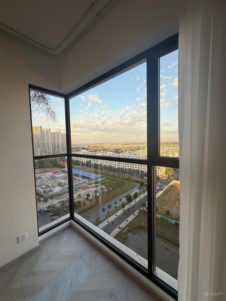 Siêu hiếm! 3pn lumiere boulevard view trực diện công viên 36ha  chỉ 6.5 tỷ