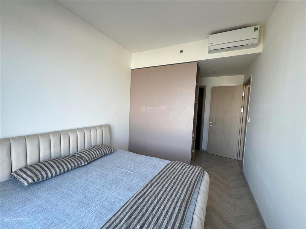 Chính chủ bán 2pn 5.2 tỷ view trực diện công viên 36ha lumiere boulevard  full nt  sổ hồng
