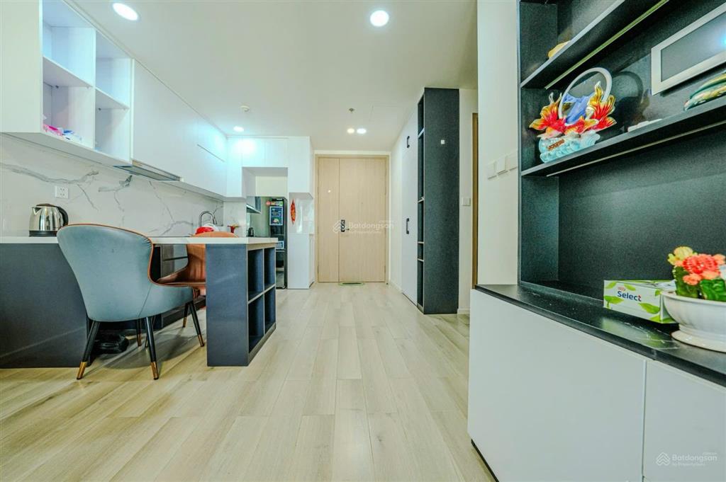 Bán gấp! 2pn 1 wc lumiere boulevard giá ngộp chỉ 3,2 tỷ  đang cho thuê 9tr/tháng