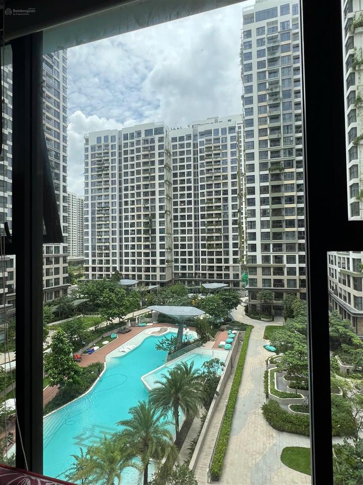 Giá siêu rẻ 2pn căn góc  view nội khu lumiere boulevard!  full nội thất 4.7 tỷ  sổ sẵn