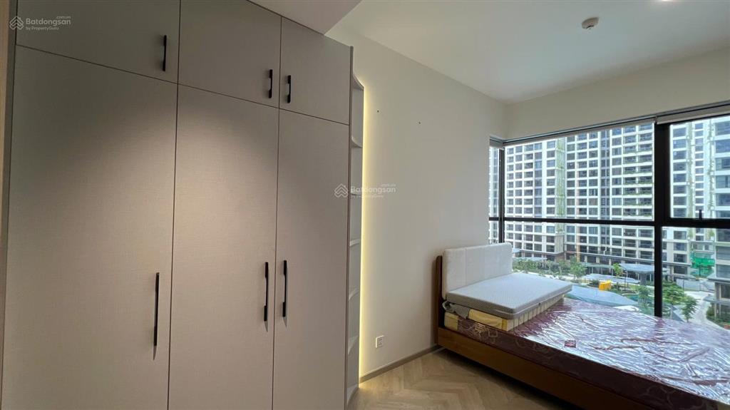 Giá siêu rẻ 2pn căn góc  view nội khu lumiere boulevard!  full nội thất 4.7 tỷ  sổ sẵn
