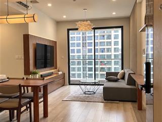 2pn căn góc tháp c  masteri centre point view trực diện hồ bơi sổ sẵn 4.5 tỷ