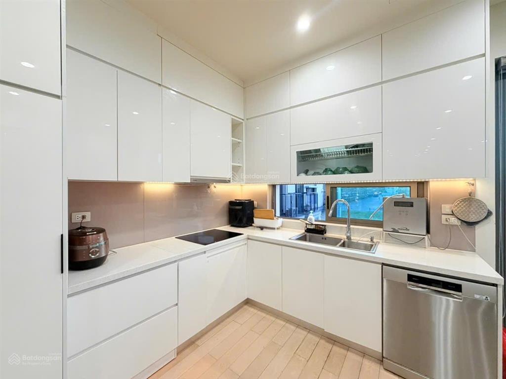Bán shophouse 75m2 tại the manor central park, 29,9 tỷ, 5pn, 5wc, bao đẹp giá tốt