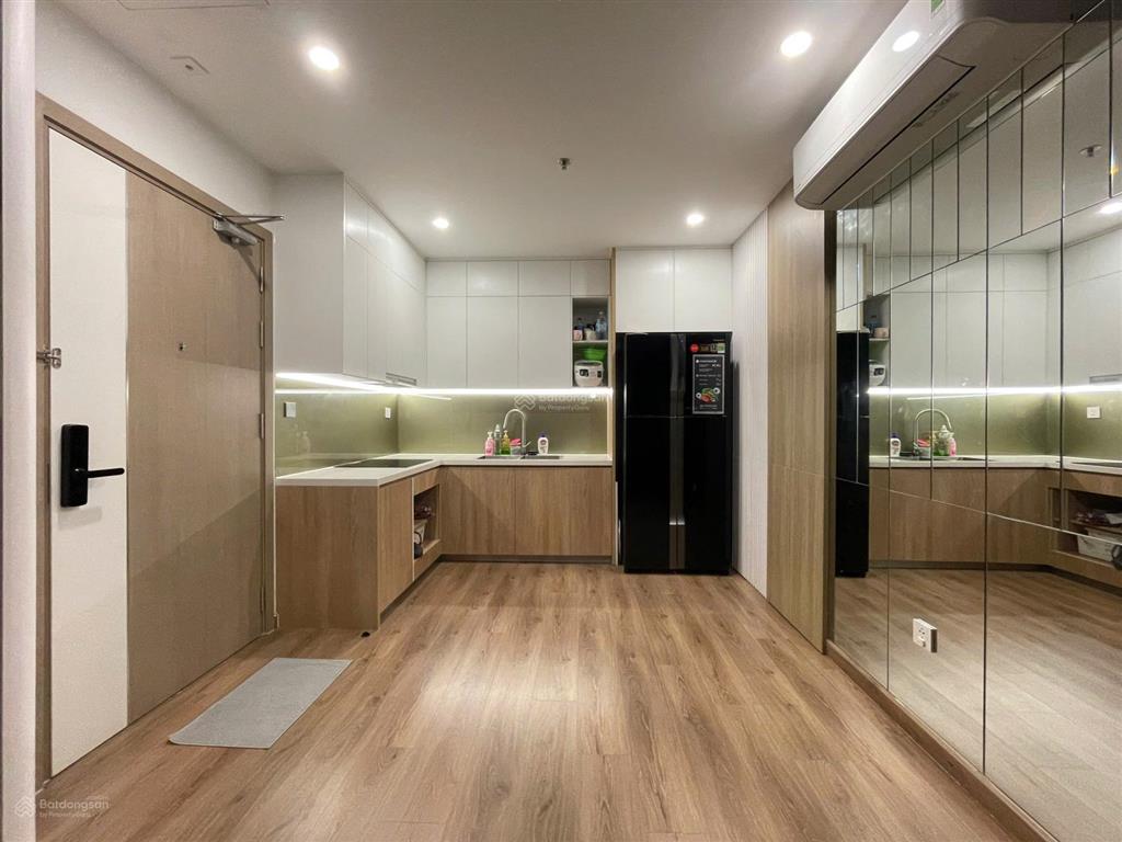 Bán nhanh căn 3pn 74.9m2, 5.8 tỷ, cc imperia  vinhomes smart city. (view bể bơi)