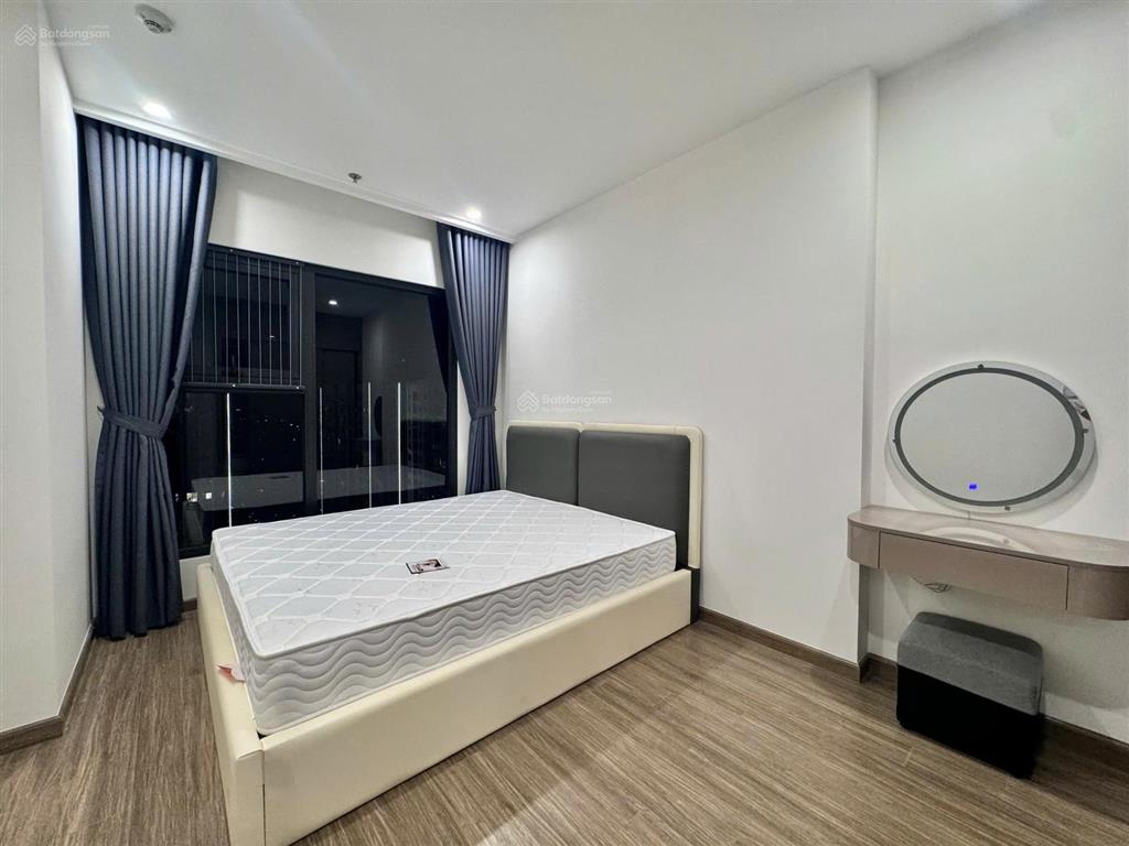 Giá cực tốt căn 2pn  2vs, 54m2, 3,4 tỷ, full nội thất gỗ an cường, giá hời smart city