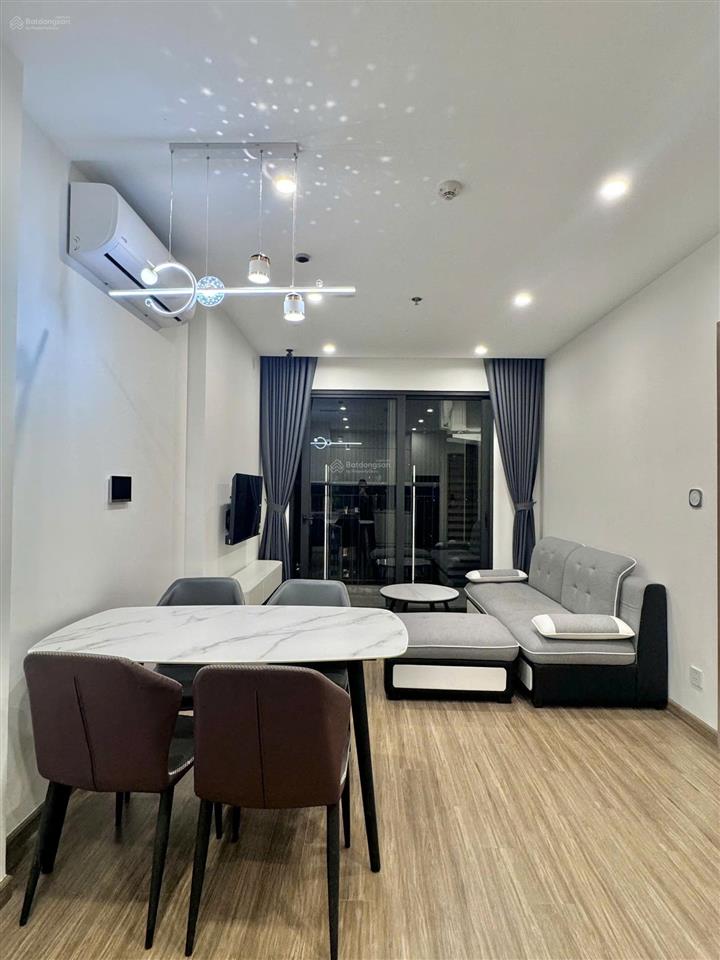 Giá cực tốt căn 2pn  2vs, 54m2, 3,4 tỷ, full nội thất gỗ an cường, giá hời smart city