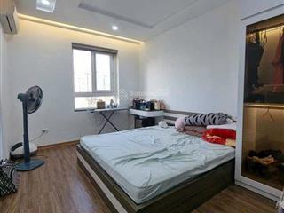 Bán căn hộ 303b mai dịch, 80m2, 3 ngủ, nội thất đẹp. 4.5 tỷ