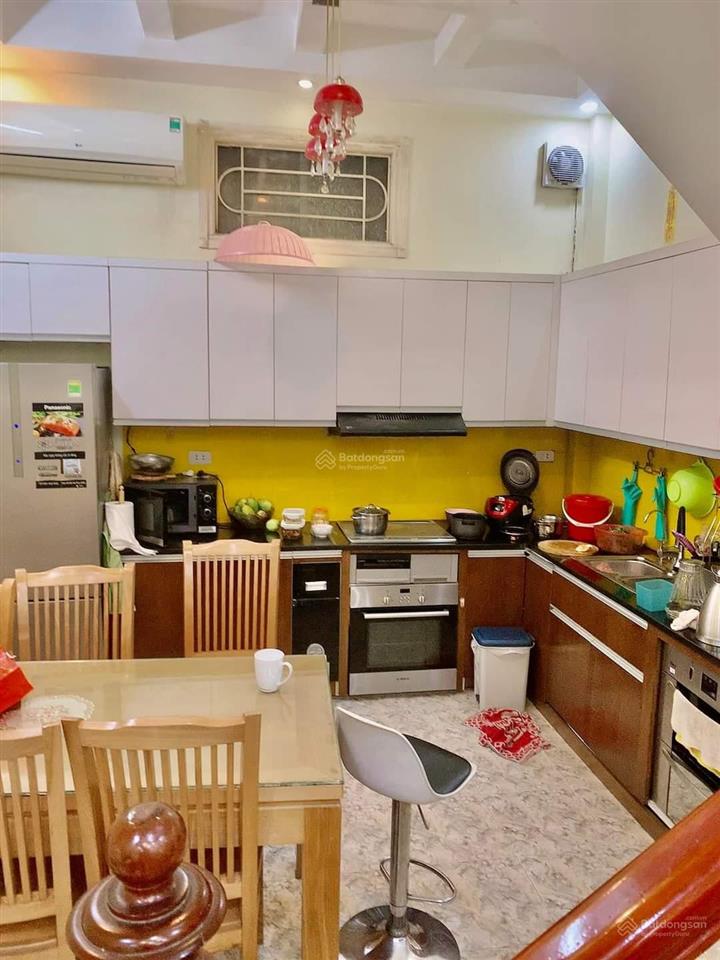 Bán nhà nguyễn khánh toàn, 48m2x5 tầng, ôtô vào được. giá 11.2 tỷ