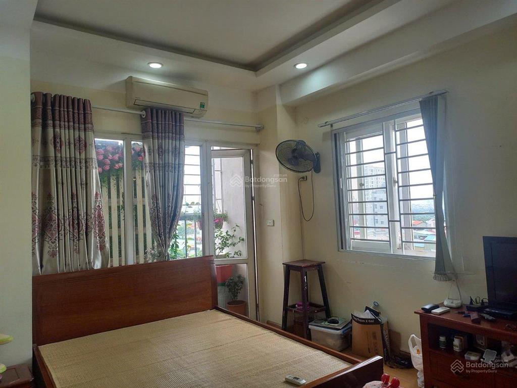 Bán căn hộ tập thể trường múa, mai dịch, 85m2, 3 ngủ, lô góc. 3.85 tỷ
