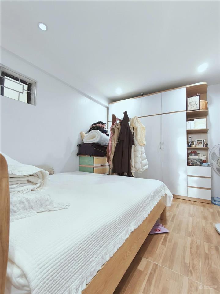 Bán căn hộ chung cư nam trung yên, 68m2, 2 ngủ, full nội thất. 4.65 tỷ