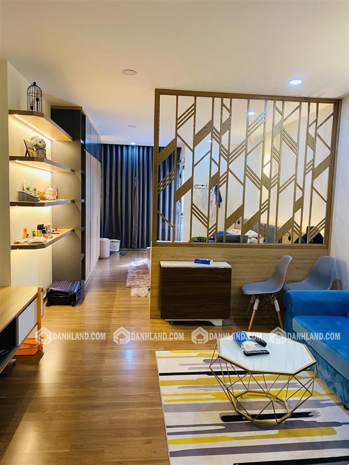 Cần bán ot river gate full nội thất  giá 3 tỷ, tầng cao.  dung 0916 020 *** xem nhà