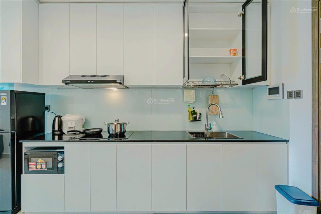 Bán saigon royal 2 pn, 1 wc full nội thất  giá 7 tỷ.  dung (danh land) đi xem nhà