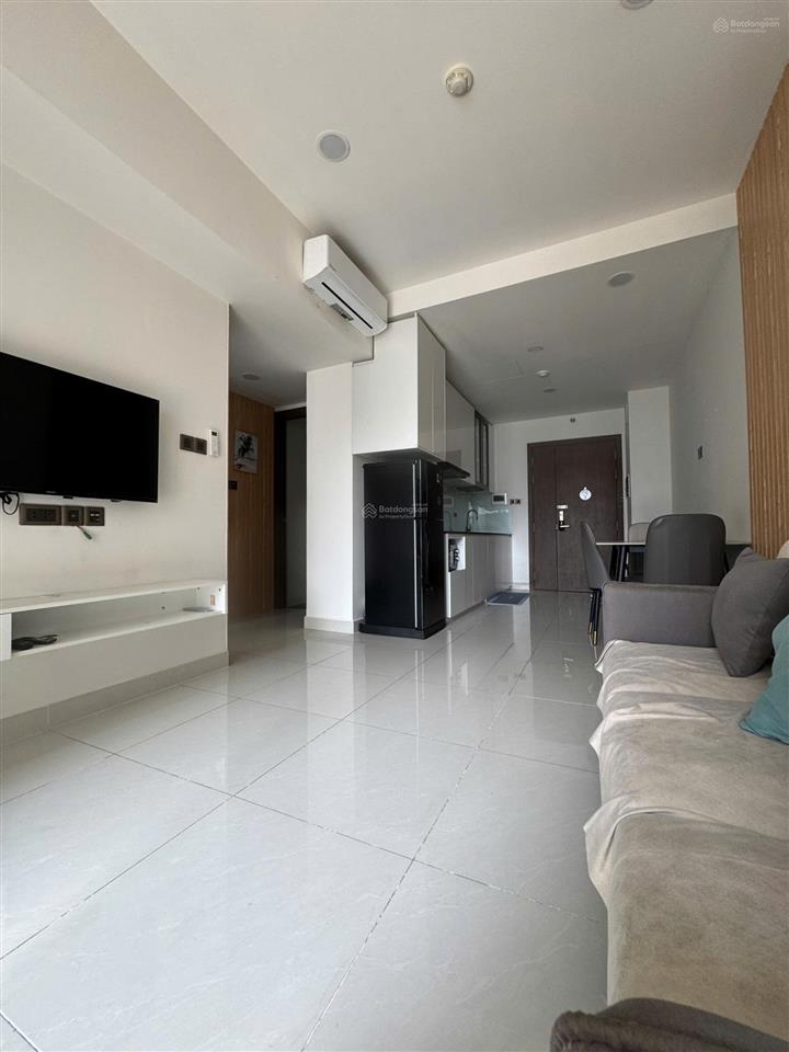 Bán saigon royal 2 pn, 1 wc full nội thất  giá 7 tỷ.  dung (danh land) đi xem nhà