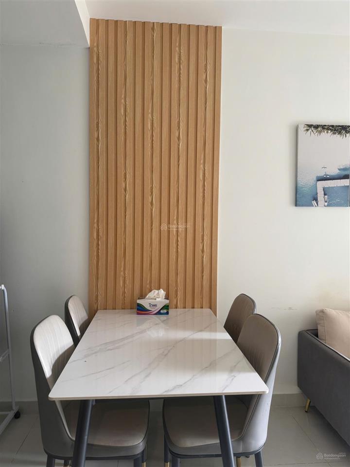 Bán saigon royal 2 pn, 1 wc full nội thất  giá 7 tỷ.  dung (danh land) đi xem nhà