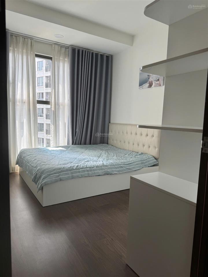 Bán saigon royal 2 pn, 1 wc full nội thất  giá 7 tỷ.  dung (danh land) đi xem nhà