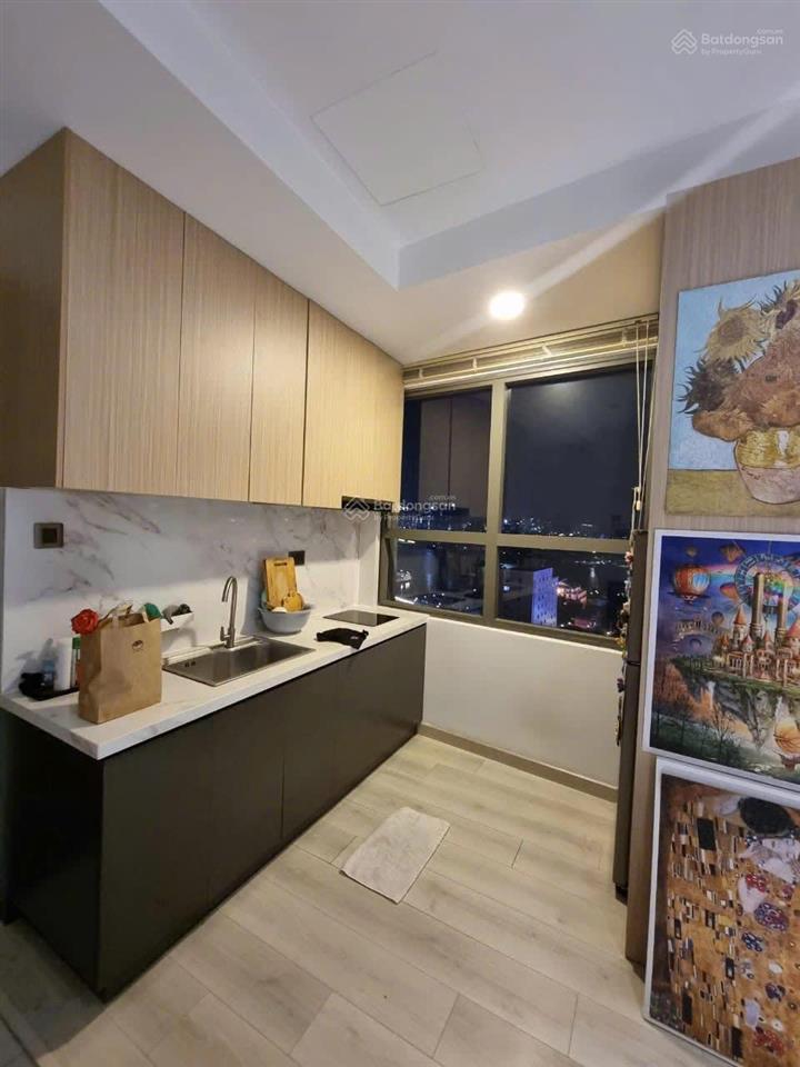 Bán saigon royal 1 pn, 1 wc  giá 5,2 tỷ đang có hđ thuê.  dung đi xem nhà