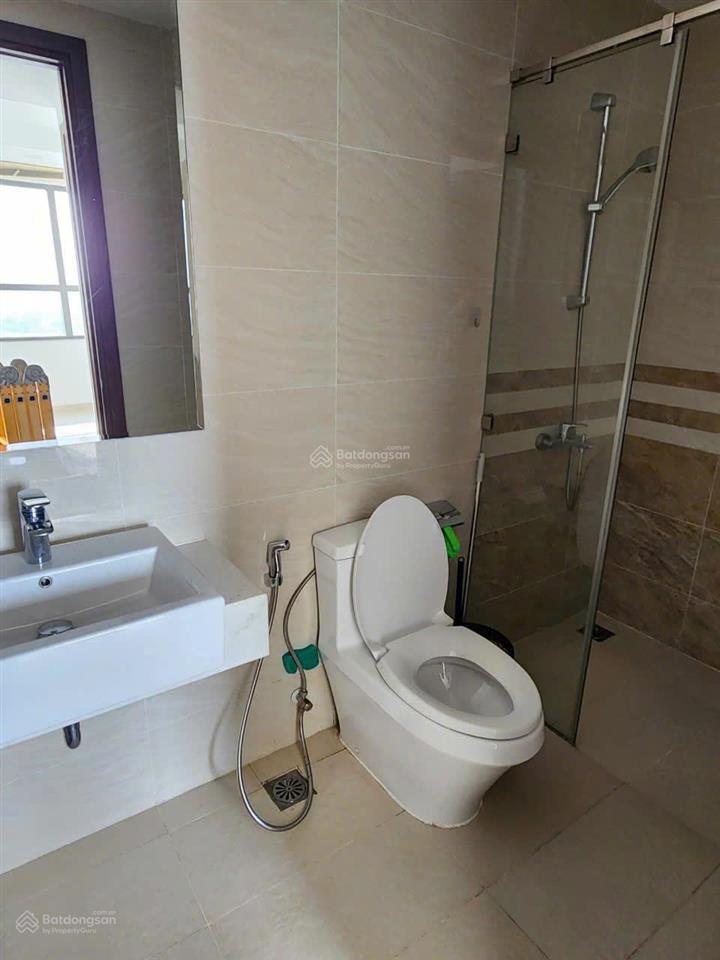 Bán saigon royal 1 pn, 1 wc  giá 5,2 tỷ đang có hđ thuê.  dung đi xem nhà