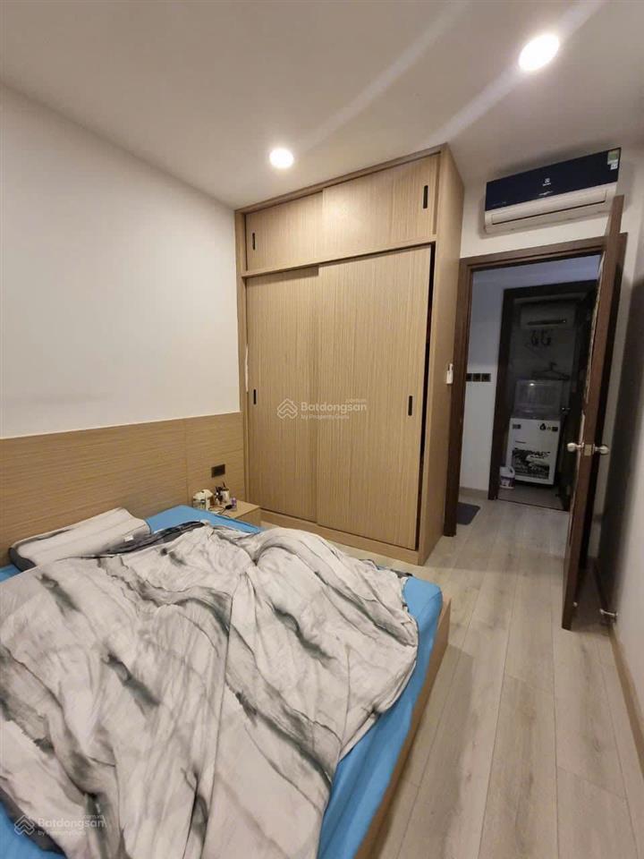 Bán saigon royal 1 pn, 1 wc  giá 5,2 tỷ đang có hđ thuê.  dung đi xem nhà