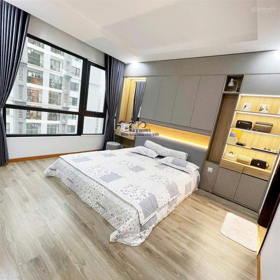 Bán gấp căn 2 ngủ 81m2 toà t10, full đồ, giá chỉ 8,8 tỷ rẻ nhất thị trường.  0813 489 ***
