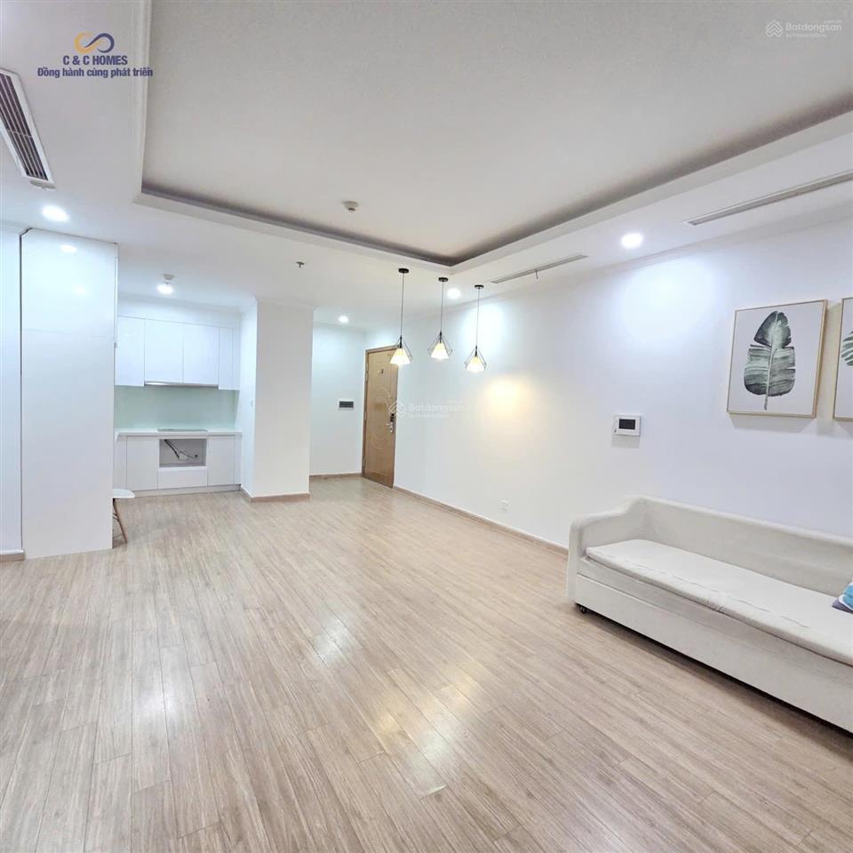 Cho thuê 2pn  2vs  88m2 tòa park hill, không đồ, giá chỉ 15tr rẻ nhất thị trường.  0813 489 ***