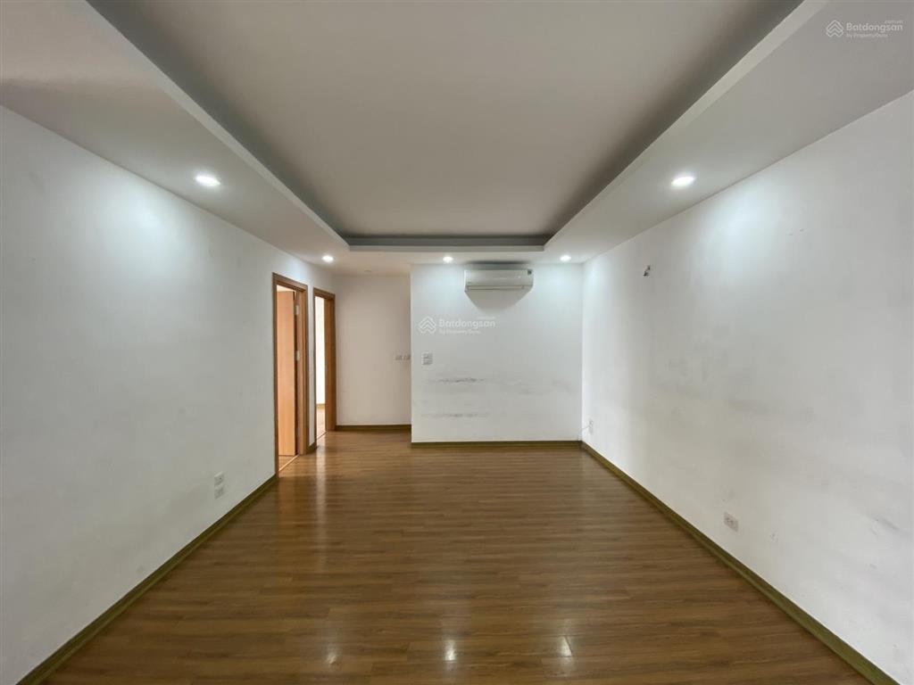 Bán căn 2pn  67m2 nhà nguyên bản, giá chỉ 5,5 tỷ.  0813 489 ***