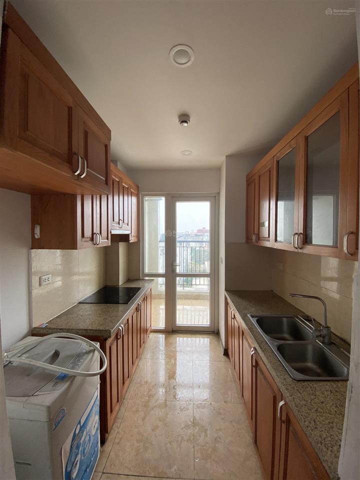 Bán căn 2pn  67m2 nhà nguyên bản, giá chỉ 5,5 tỷ.  0813 489 ***