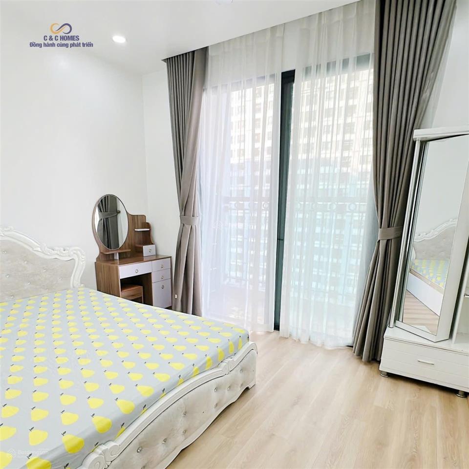 Bán gấp căn 1 ngủ toà t8 view nhạc nước, chỉ 5,650 tỷ, rẻ nhất thị trường.  0944 537 ***