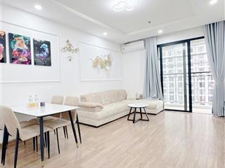Bán gấp căn 2pn tòa t04, có lốt ôtô định danh, chỉ 9,6 tỷ, ban công nam thoáng mát.  0813 489 ***