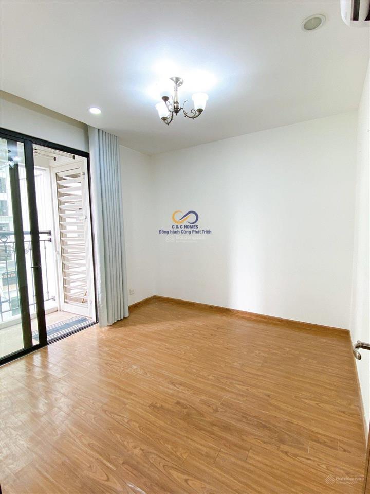 Bán căn á hậu 2pn sáng87m, có lốt oto, chỉ 10,8 tỷ rẻ nhất thị trường,  em tài 0813 489 ***