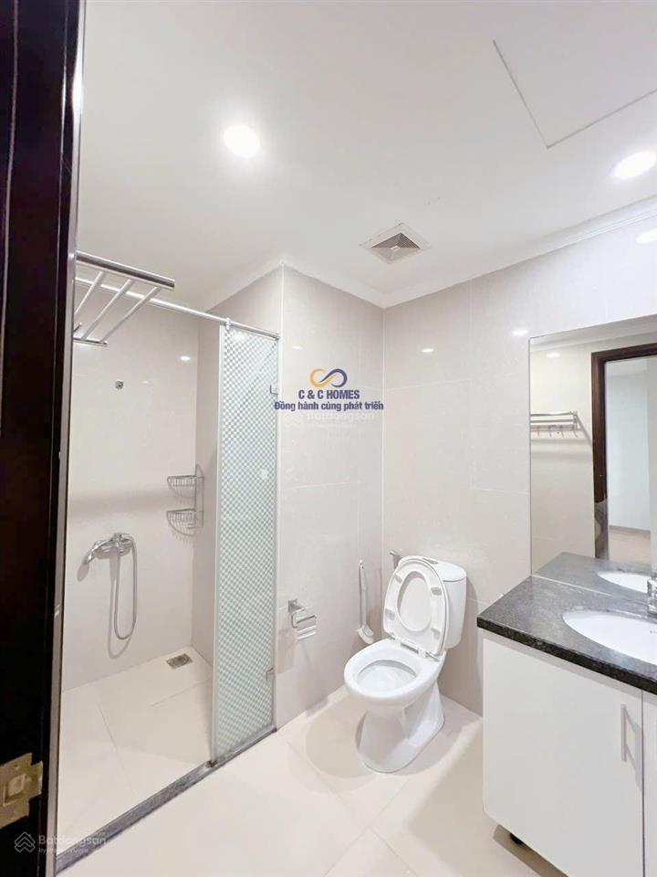 Bán gấp căn 2pn  95m2 times city chỉ 9,5 tỷ (100tr/m2).  em tài 0813 489 ***