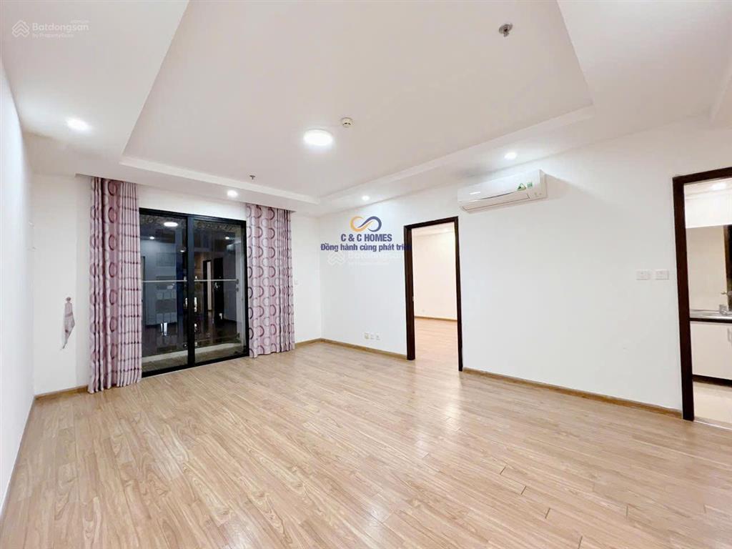 Bán gấp căn 2pn  95m2 times city chỉ 9,5 tỷ (100tr/m2).  em tài 0813 489 ***