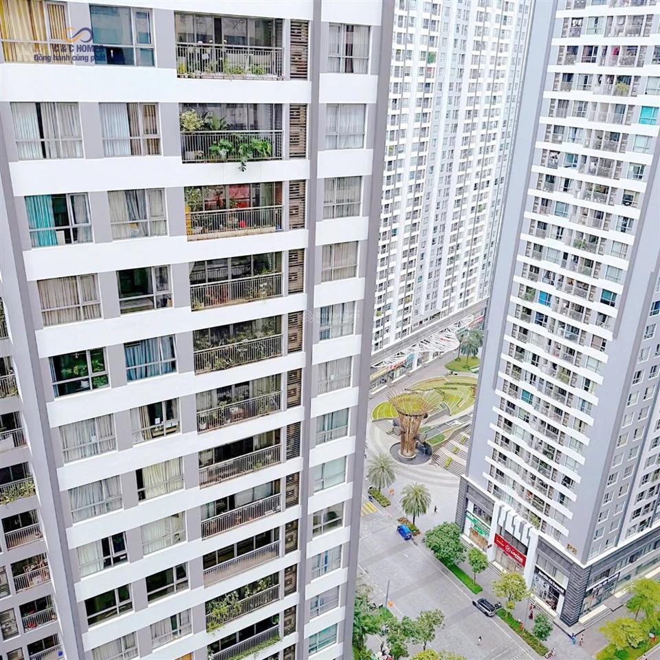 Bán gấp căn 2pn82m tòa park 2, ban công nam, chỉ 9 tỷ rẻ vô địch.  e 0944 537 ***