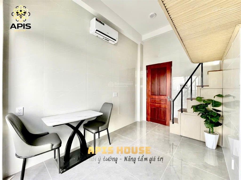 Gần công viên phần mềm mới khai trương, đầy đủ nội thất mới, ban công riêng