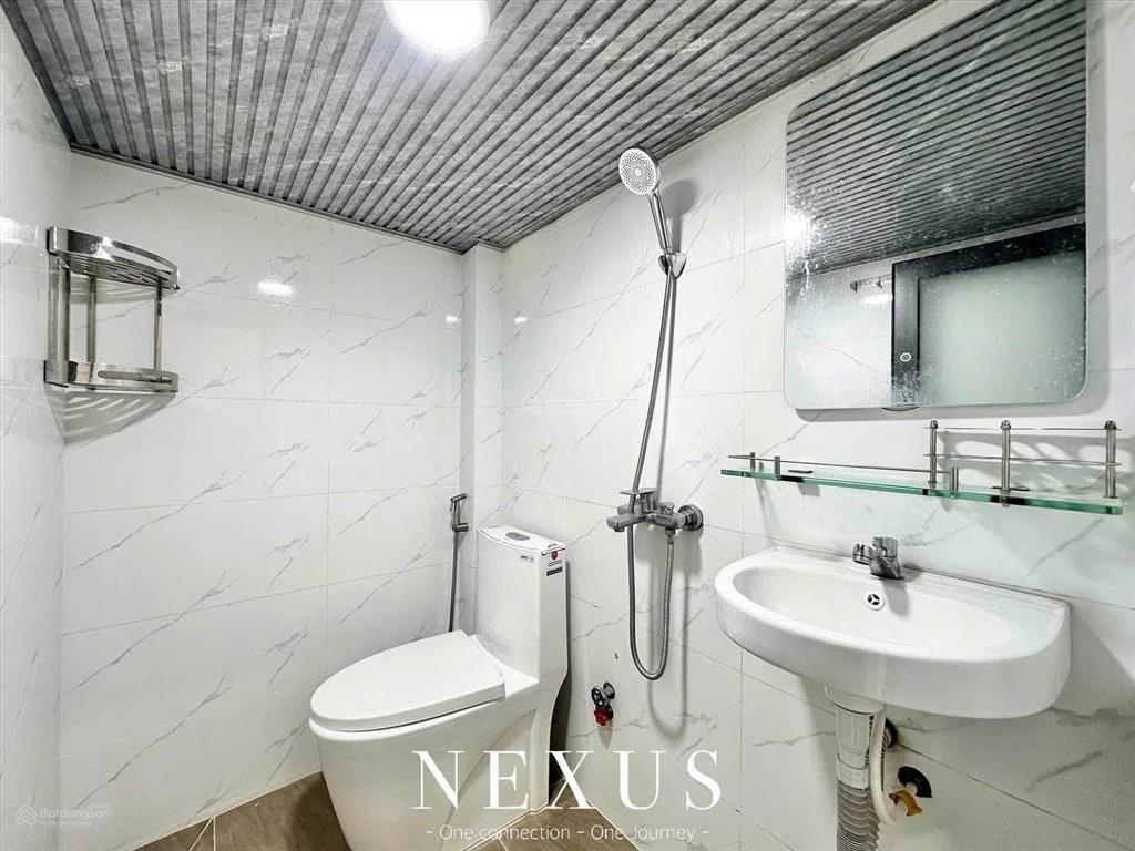 Phòng mới xây ban công riêng  ngay chợ bà điểm  đầy đủ nội thất