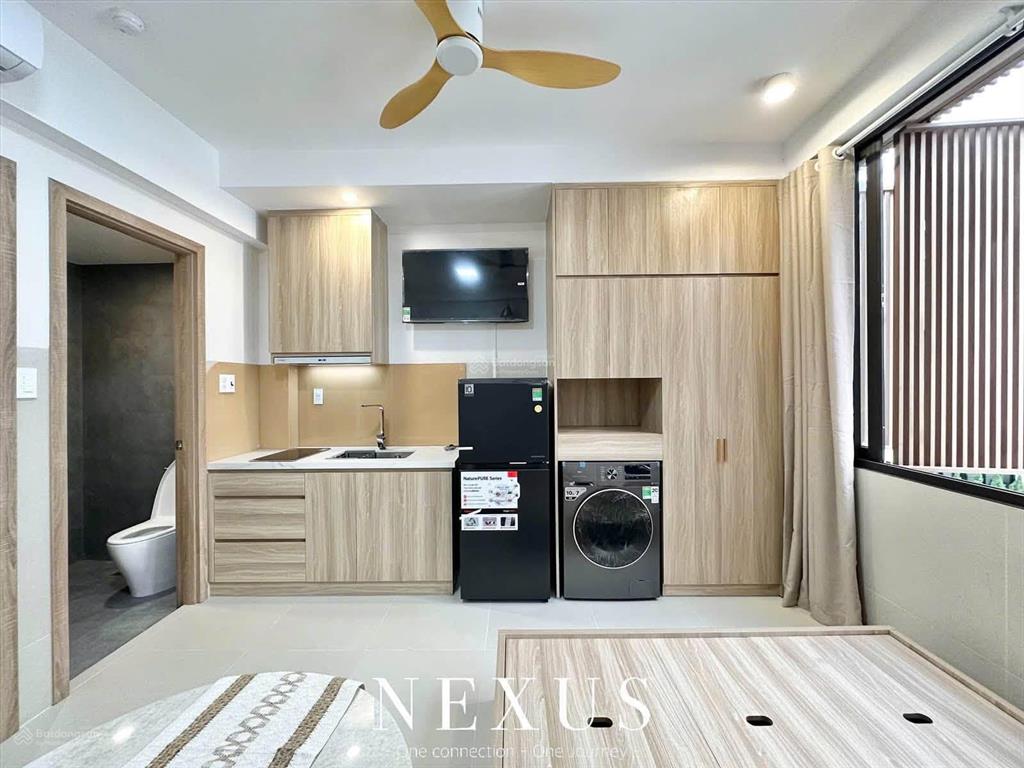Phòng mới xây cạnh nhà máy bia lê văn khương, ban công cửa sổ trời, full nội thất