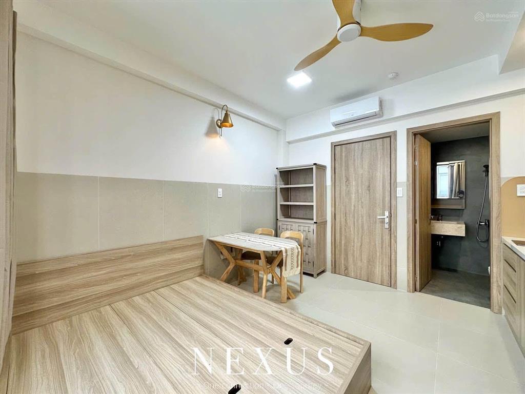 Phòng mới xây cạnh nhà máy bia lê văn khương, ban công cửa sổ trời, full nội thất