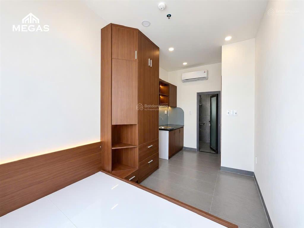 Nhà mới xây có cửa sổ trời  đầy đủ nội thất mới 100%  cạnh nhà máy bia