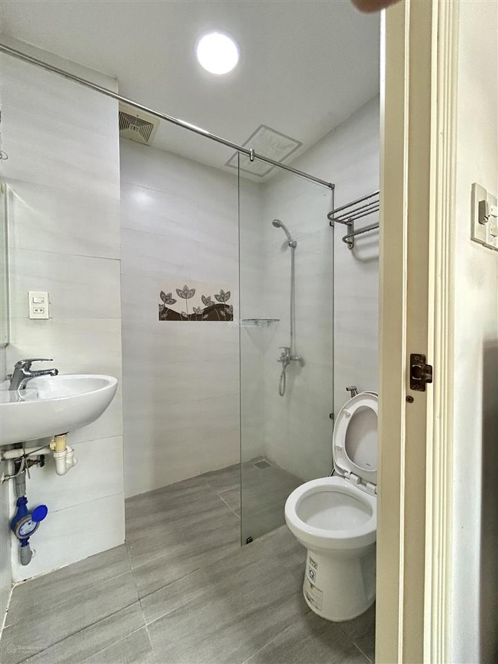 Căn hộ studio full nt, thang máy, bảo vệ khu sân bay, tân bình. kế bên công viên gia định
