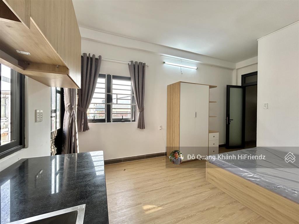 Căn hộ mini có ban công thoáng, ở trung tâm phú nhuận, gần khu phan xích long, giáp quận 1