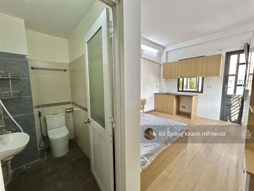 Căn hộ mini có ban công thoáng, ở trung tâm phú nhuận, gần khu phan xích long, giáp quận 1