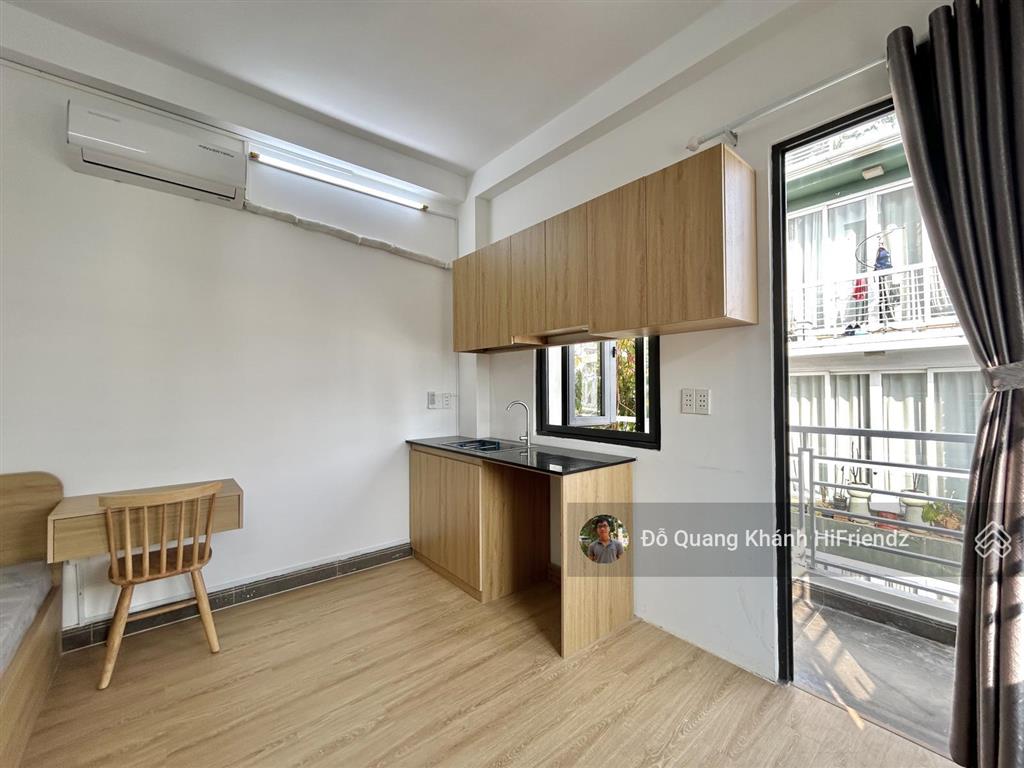 Căn hộ mini có ban công thoáng, ở trung tâm phú nhuận, gần khu phan xích long, giáp quận 1