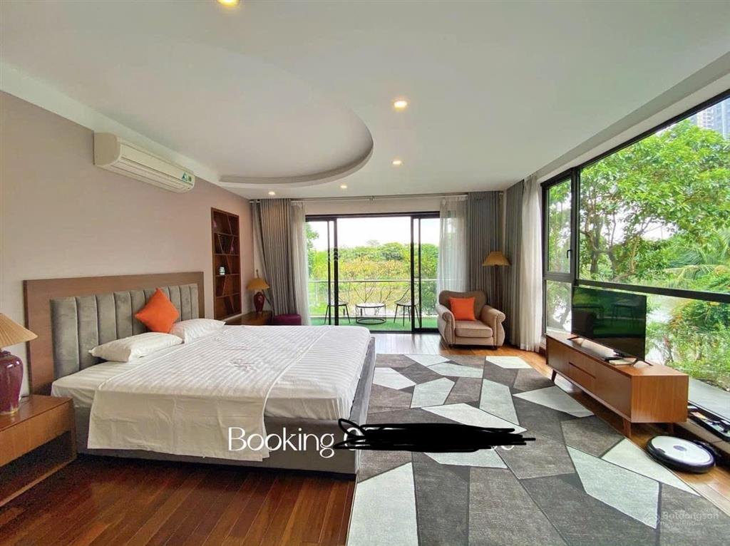 Cần bán biệt thự song lập parkriver view hồ ở ecopark